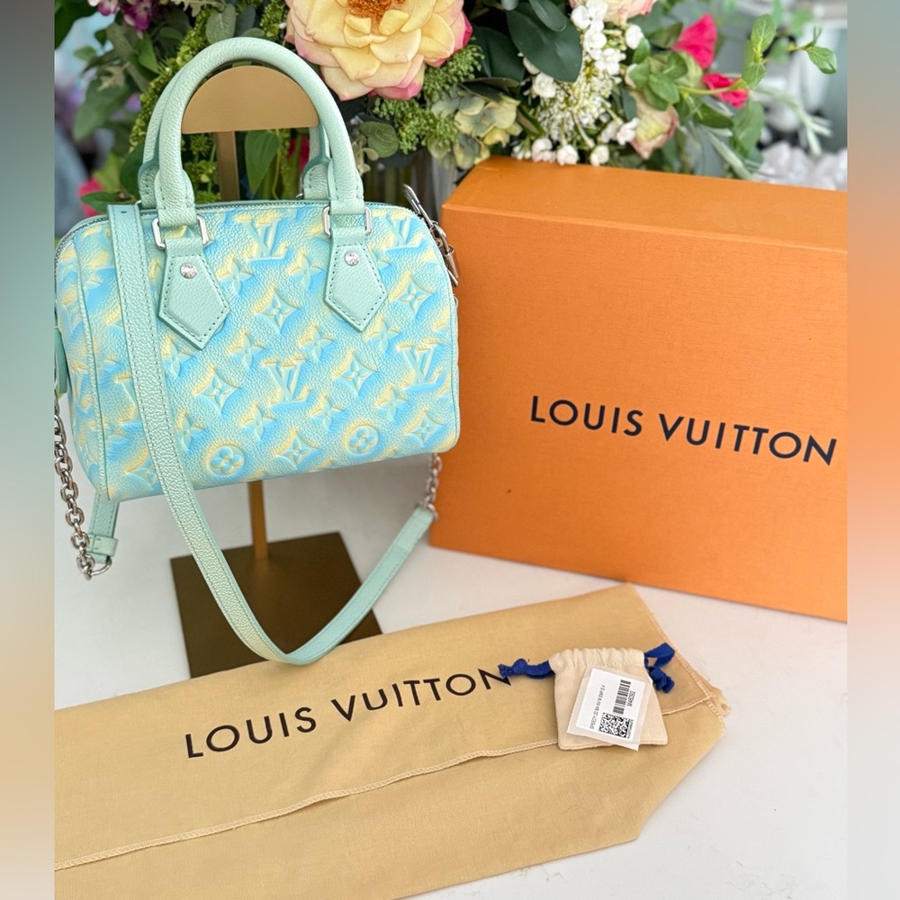 LOUIS VUITTON Summer Stardust Monogram Speedy Bandouliere 20 NWT Full inclusion - Picture 2 of 16